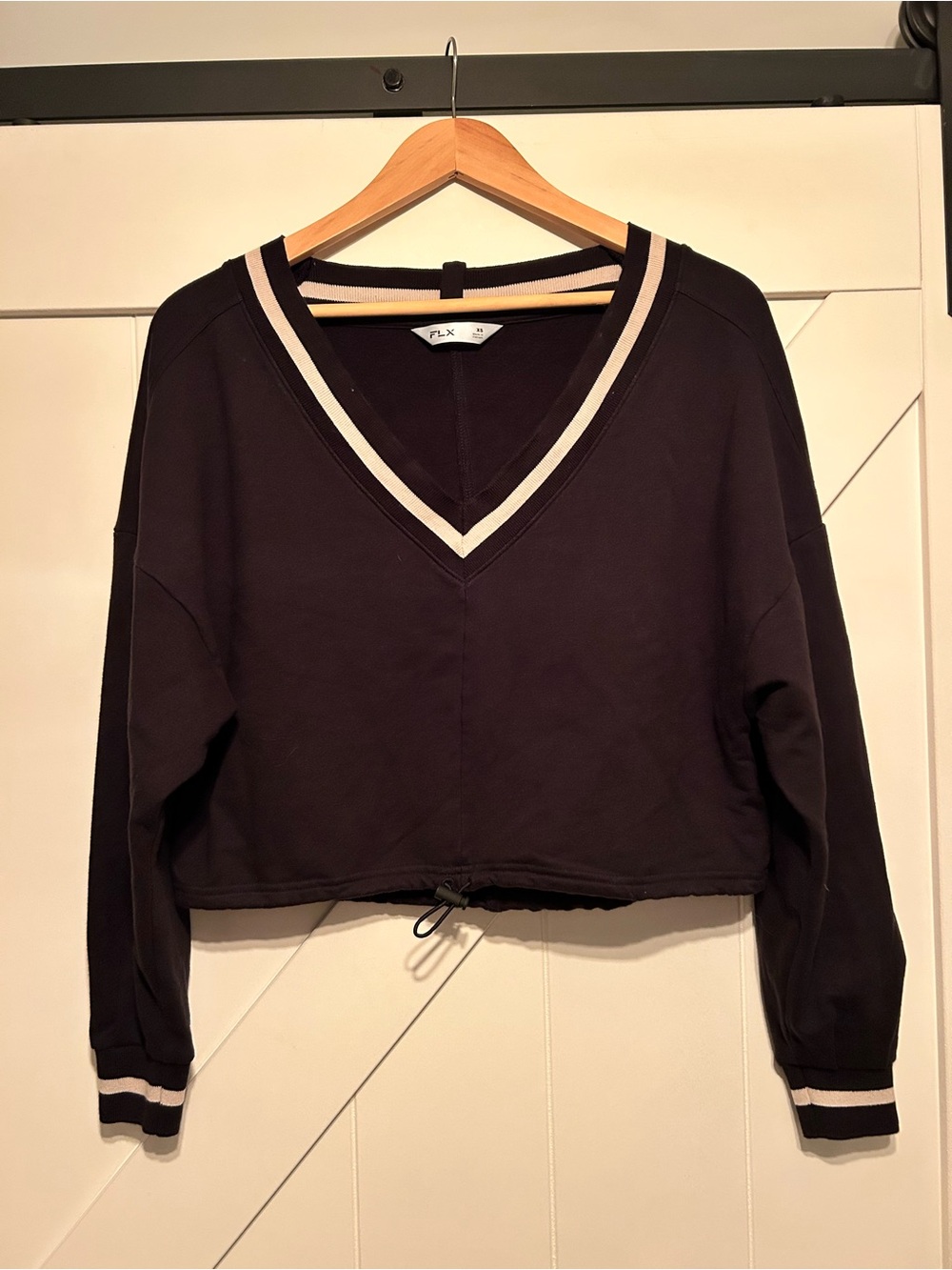 FLX cropped black and tan vneck sweatshirt with cinch waist